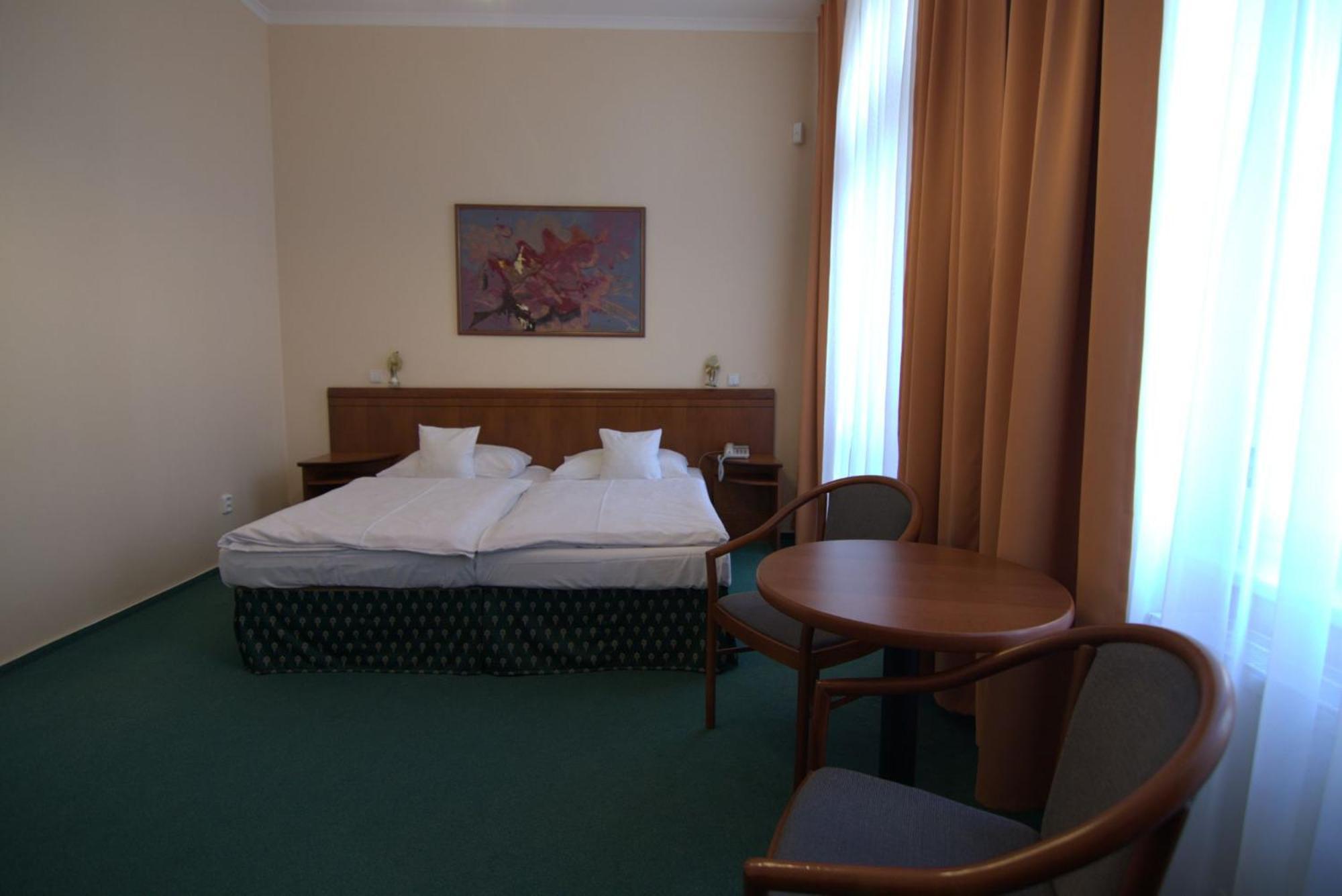 Hotel Westend Mariánské Lázně Dış mekan fotoğraf